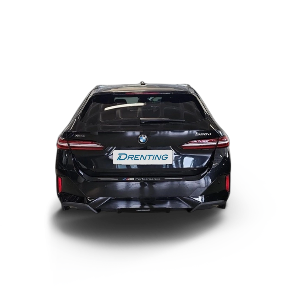 Renting BMW Serie 5 520d xDrive Touring 145 kW (197 CV) 1