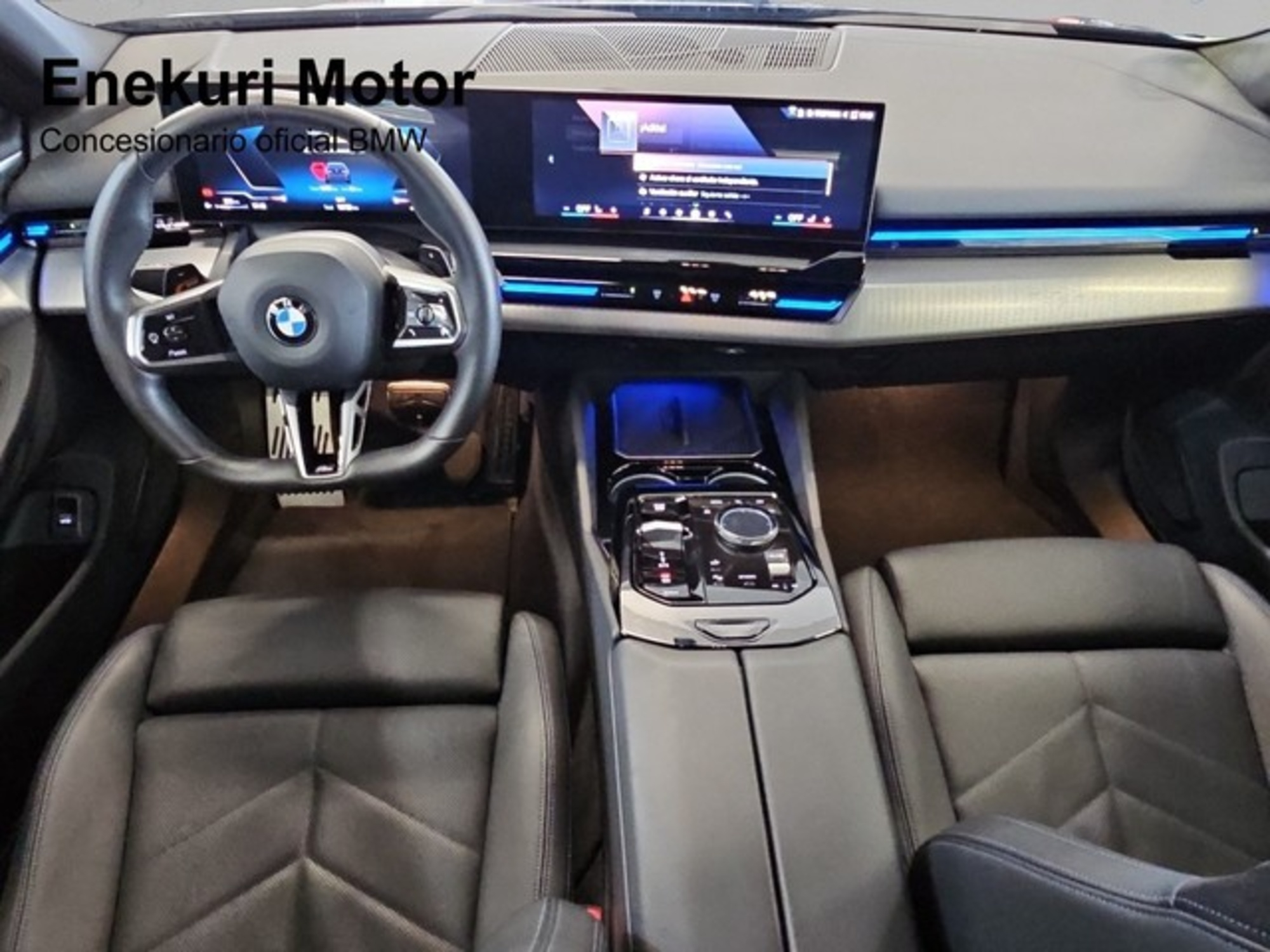 Renting BMW Serie 5 520d xDrive Touring 145 kW (197 CV) 1