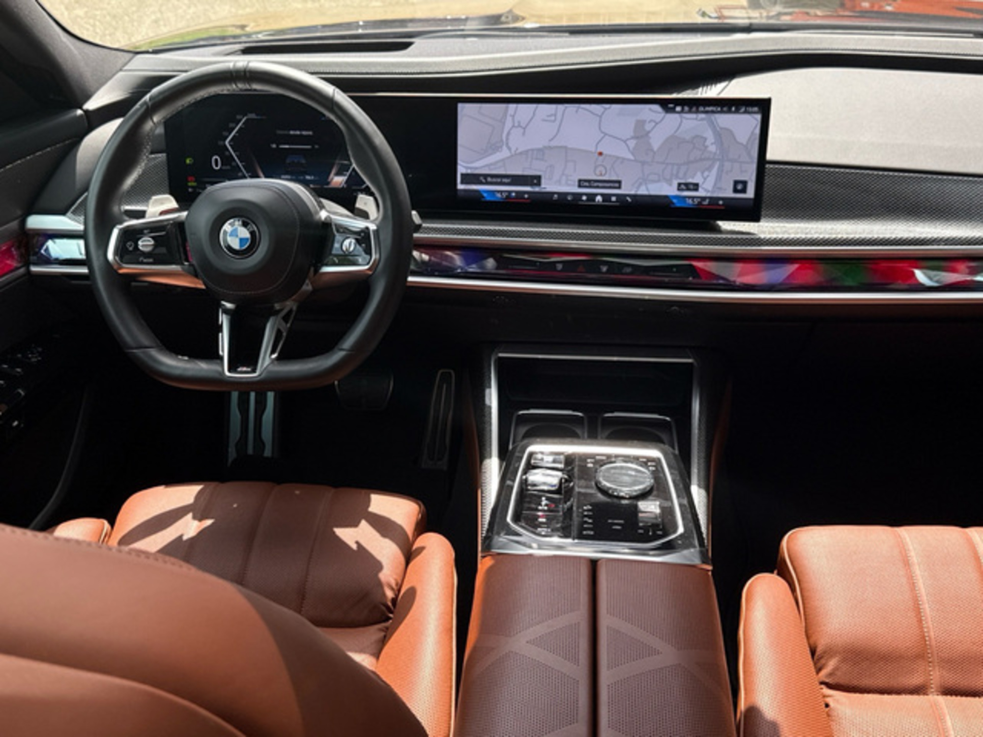 Renting BMW Serie 7 740d xDrive 220 kW (299 CV) 5