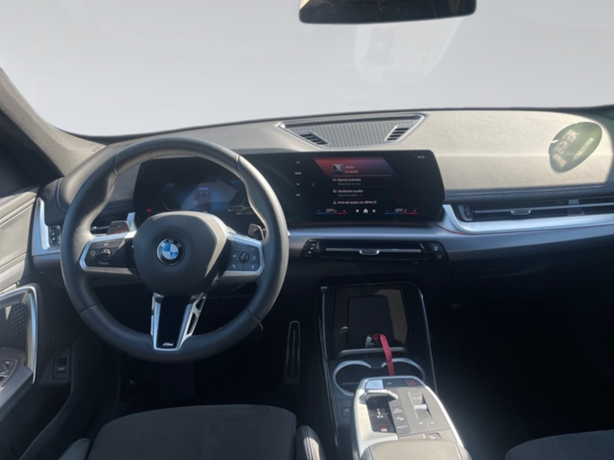 Renting BMW X1 sDrive18d 110 kW (150 CV) 1 21
