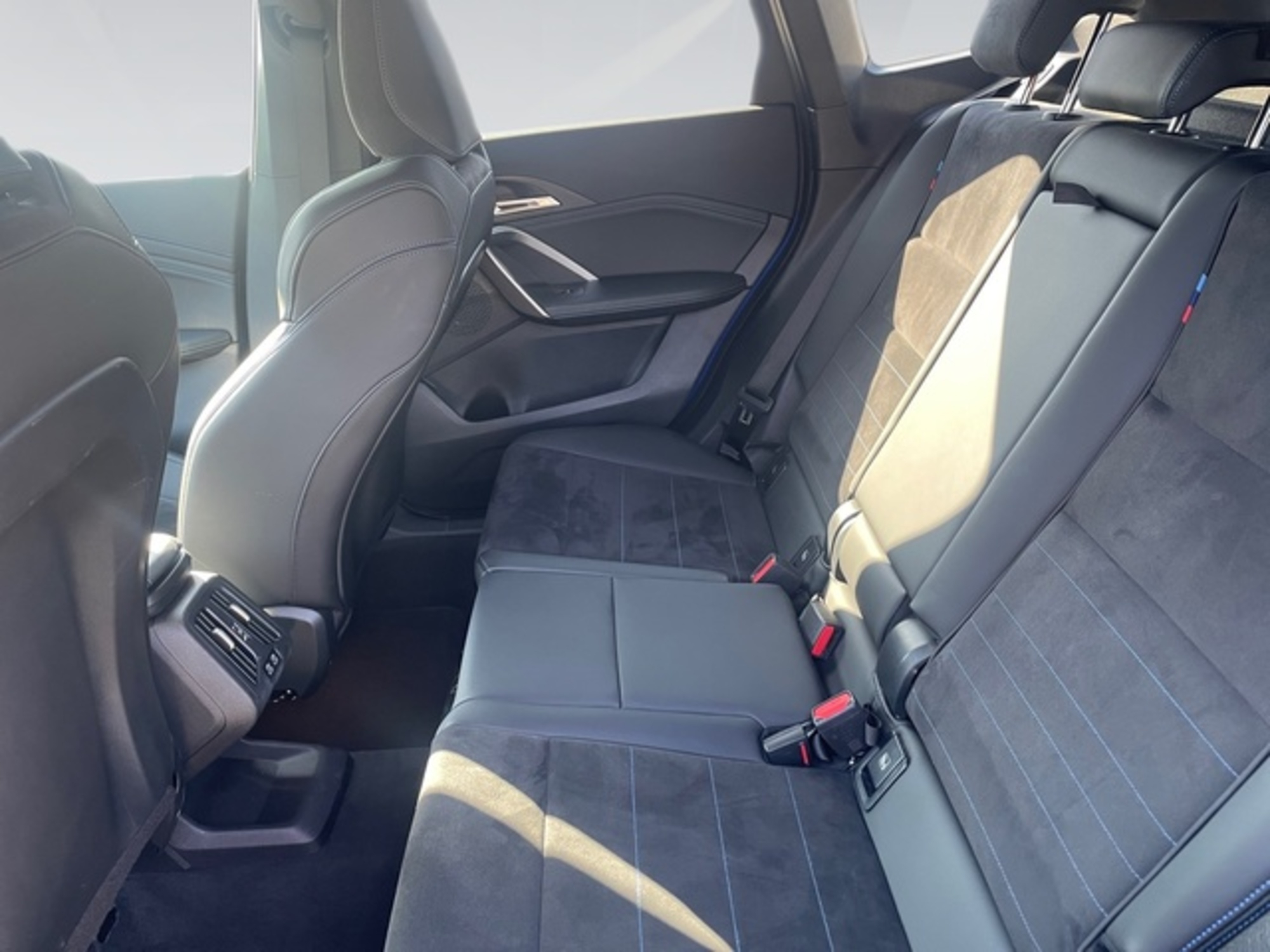 Renting BMW X1 sDrive18d 110 kW (150 CV) 1 21