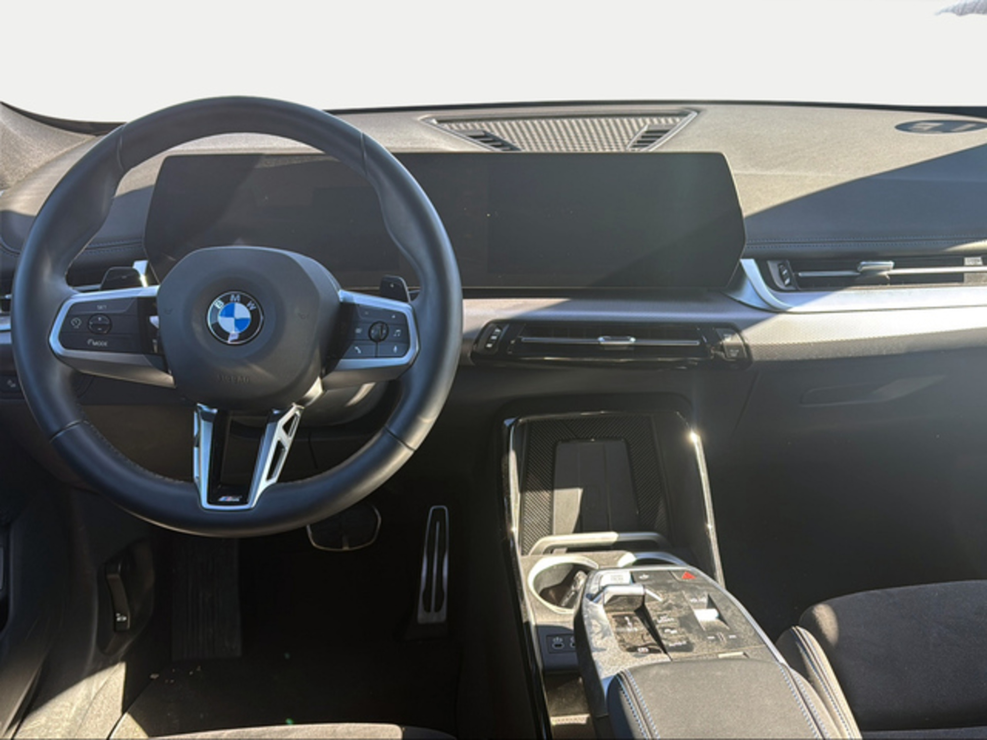 Renting BMW X1 sDrive20d 120 kW (163 CV) 29
