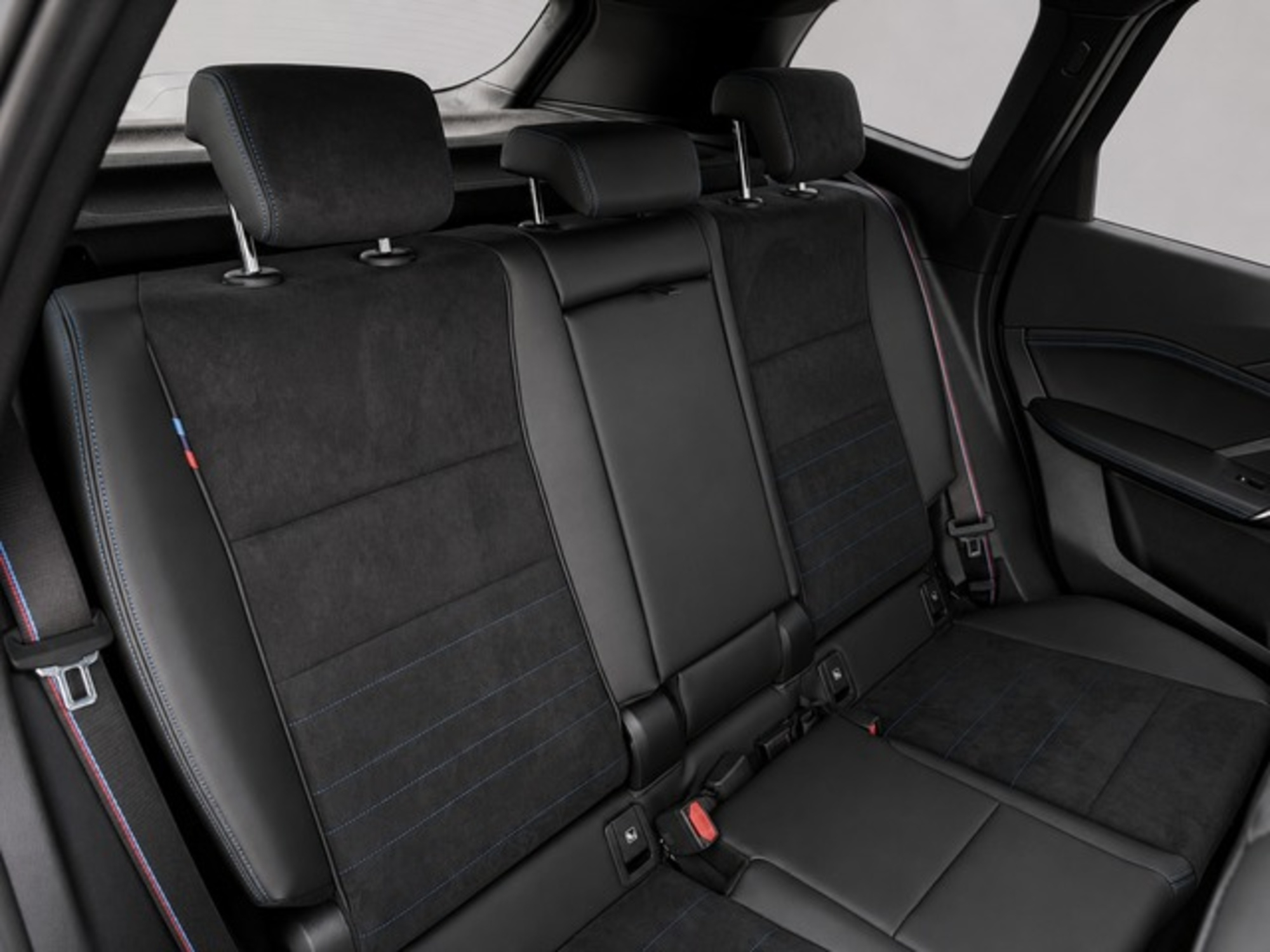 Renting BMW X1 sDrive20d 120 kW (163 CV) 30