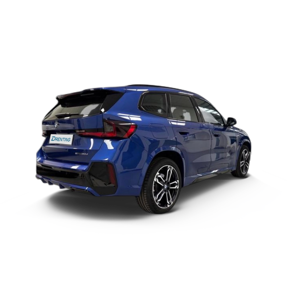 Renting BMW X1 sDrive20d 120 kW (163 CV) 37