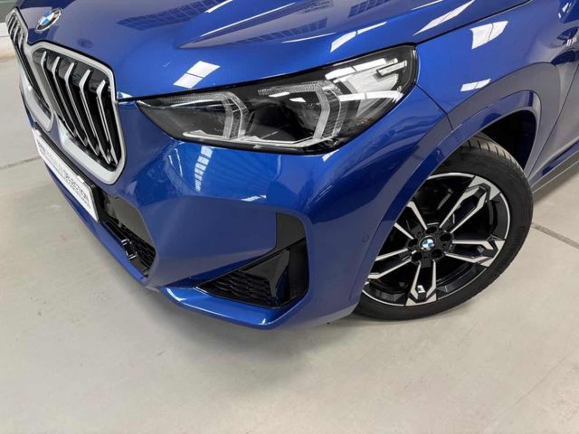 Renting BMW X1 sDrive20d 120 kW (163 CV) 37