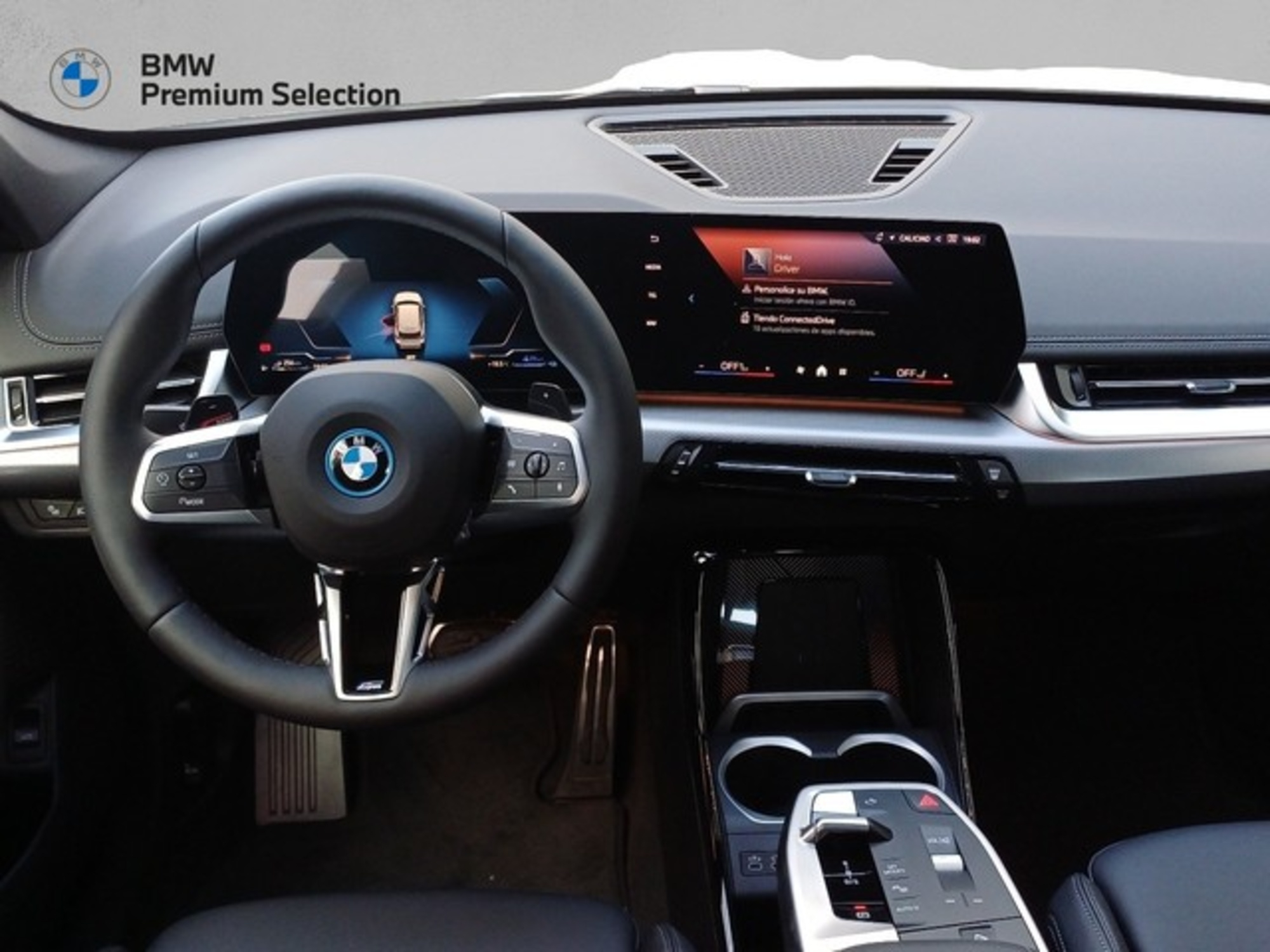 Renting BMW X1 xDrive25e 180 kW (245 CV) 2 15