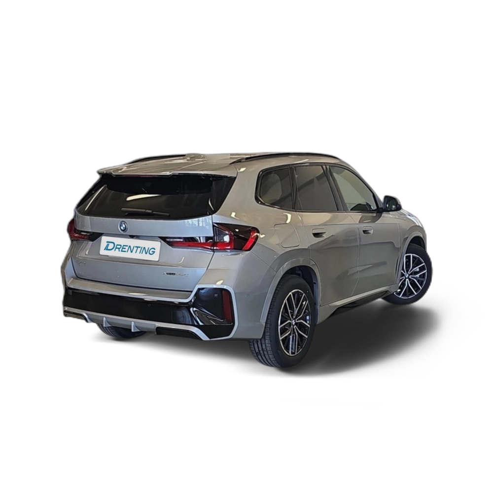 Renting BMW X1 xDrive25e 180 kW (245 CV) 2 37