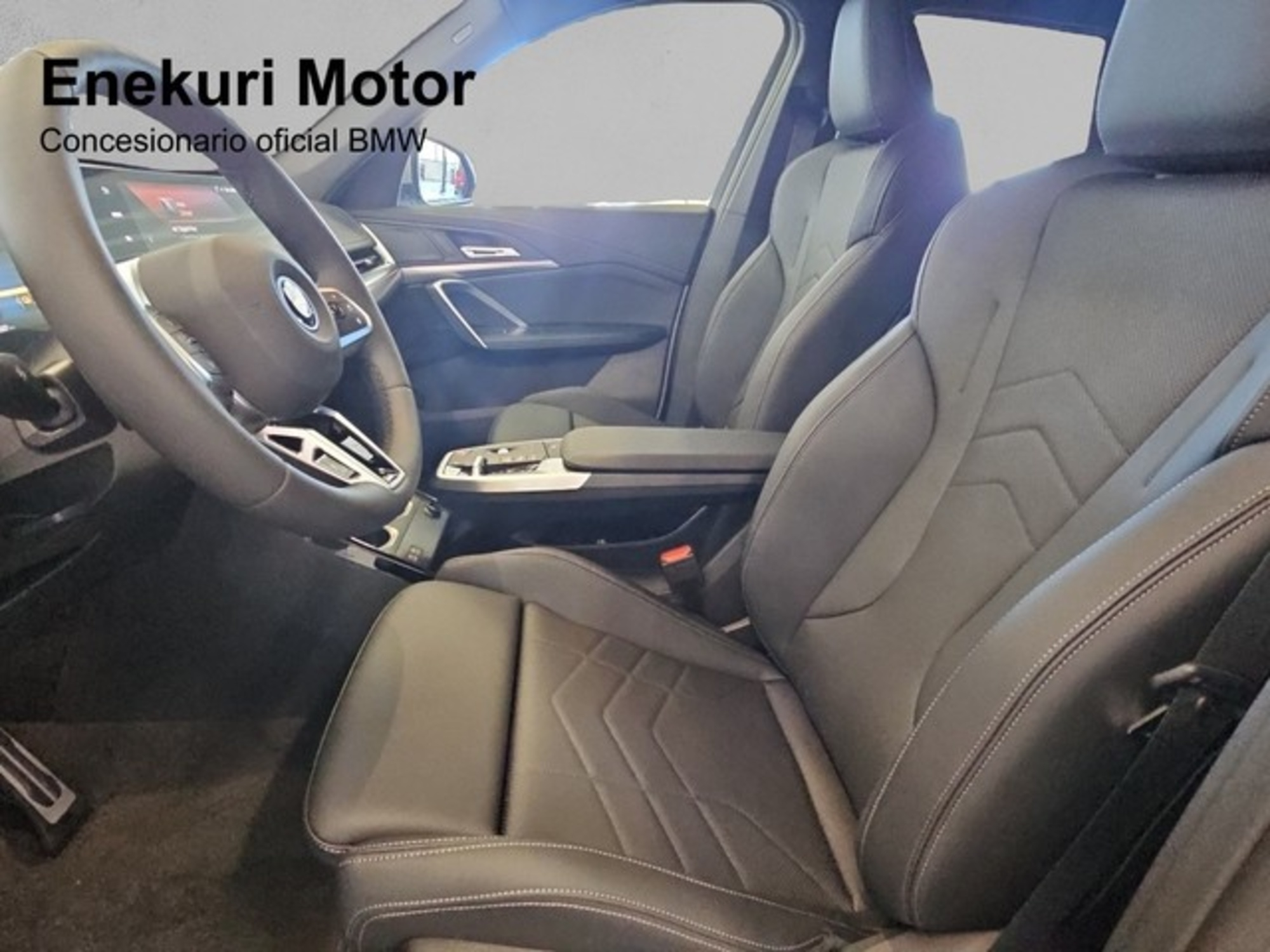Renting BMW X1 xDrive25e 180 kW (245 CV) 2 37