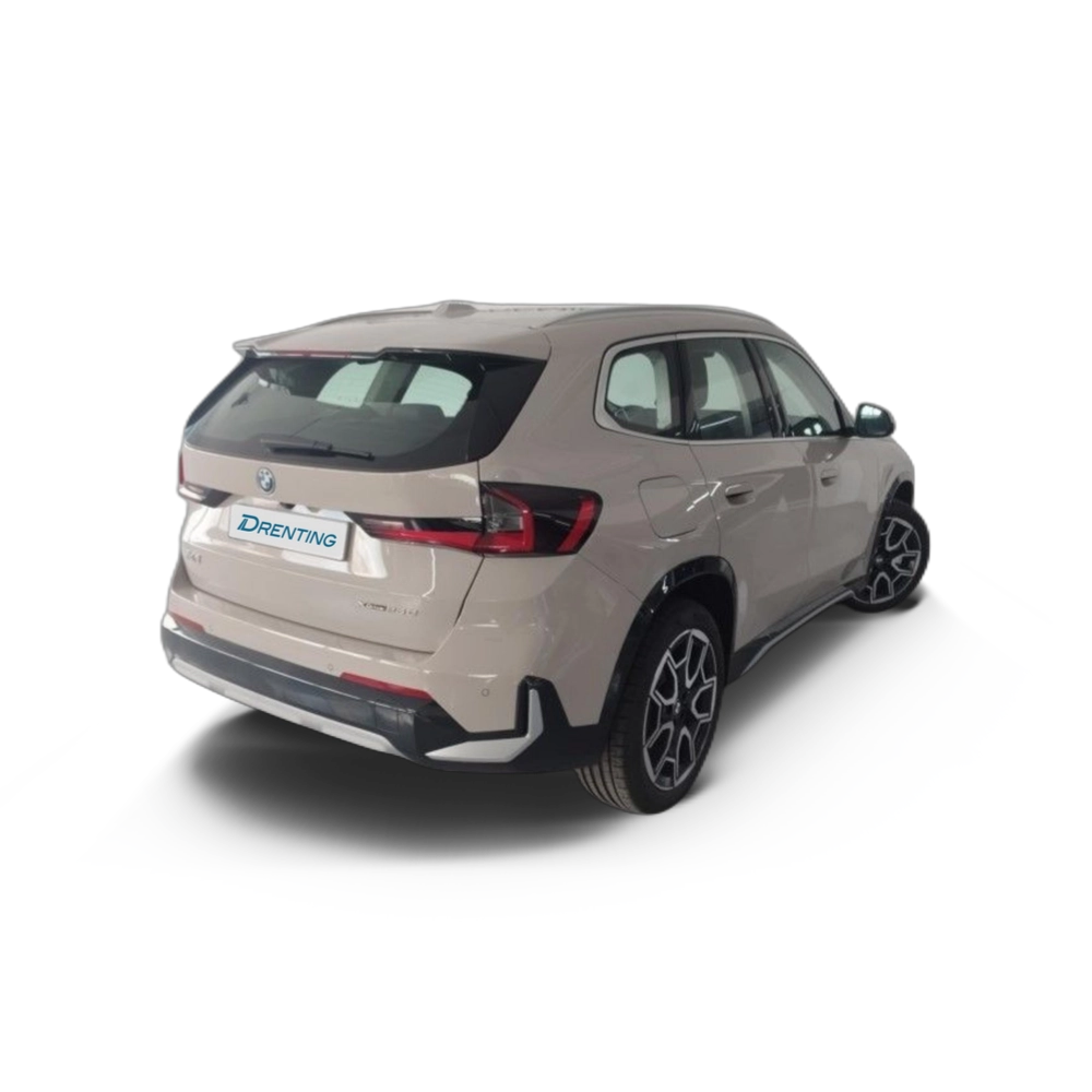 Renting BMW X1 xDrive25e 180 kW (245 CV) 6 10
