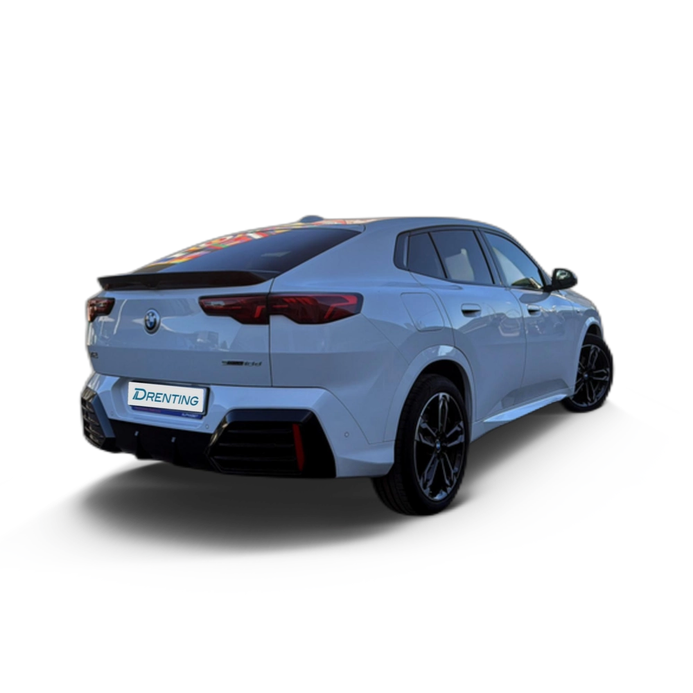 Renting BMW X2 sDrive18d 110 kW (150 CV) 11