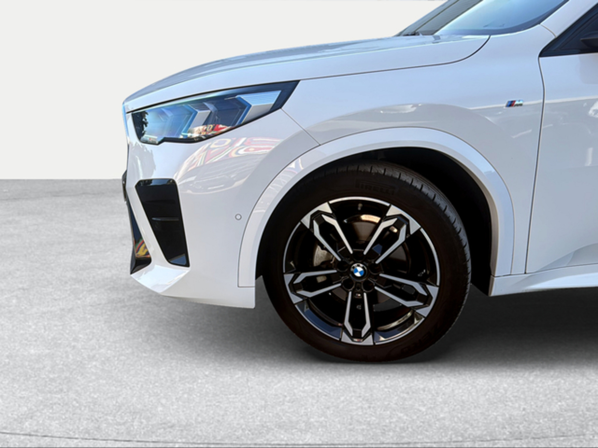 Renting BMW X2 sDrive18d 110 kW (150 CV) 11