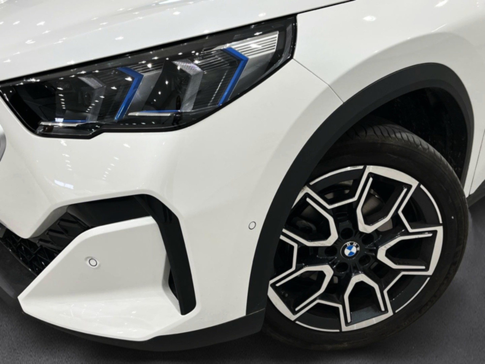 Renting BMW X2 sDrive18d 110 kW (150 CV) 25