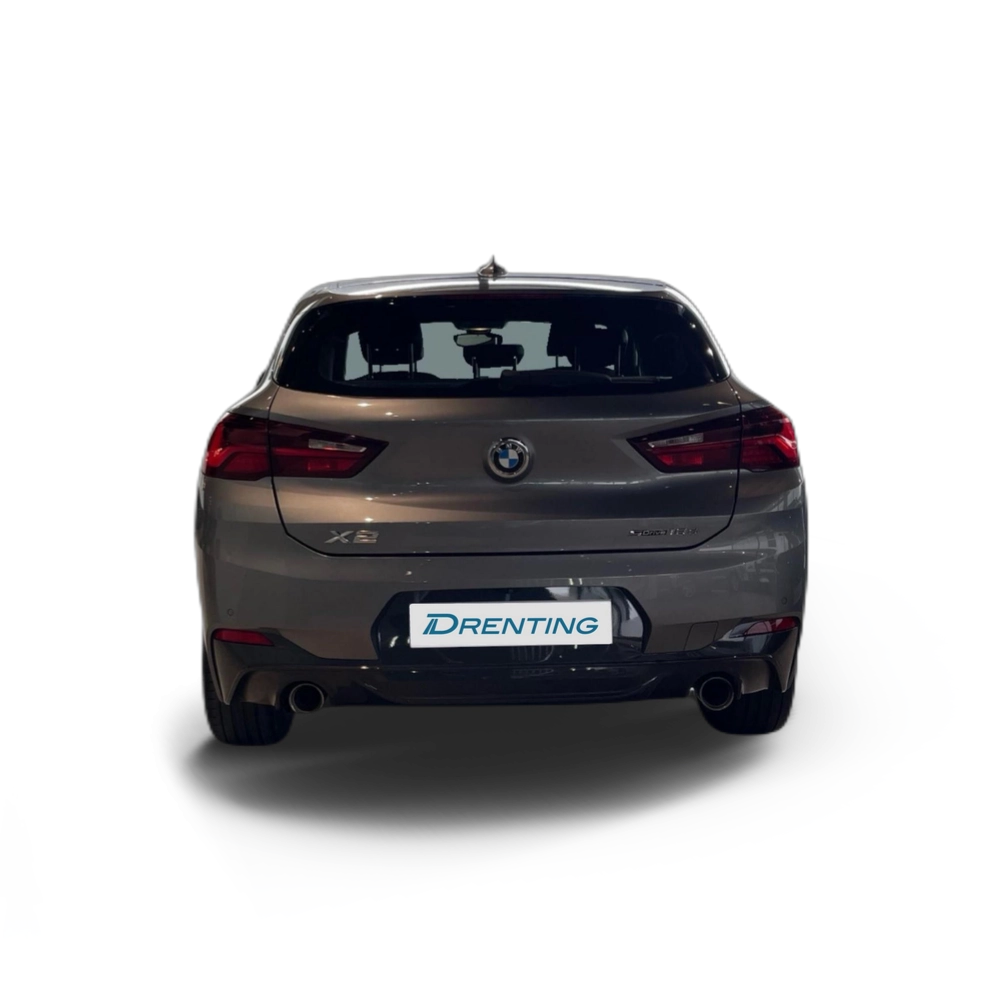 Renting BMW X2 sDrive18d Business 110 kW (150 CV) 8