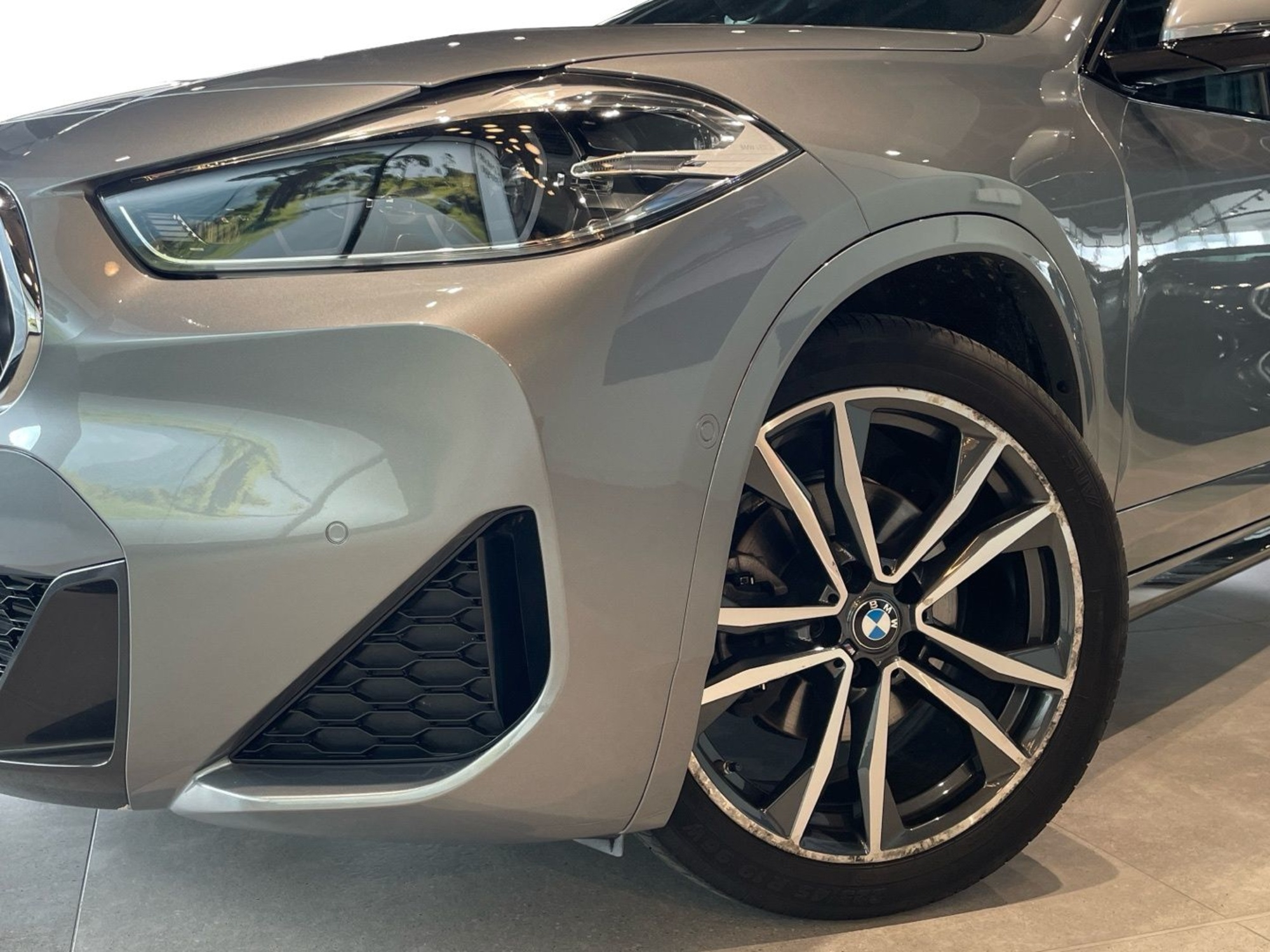 Renting BMW X2 sDrive18d Business 110 kW (150 CV) 8