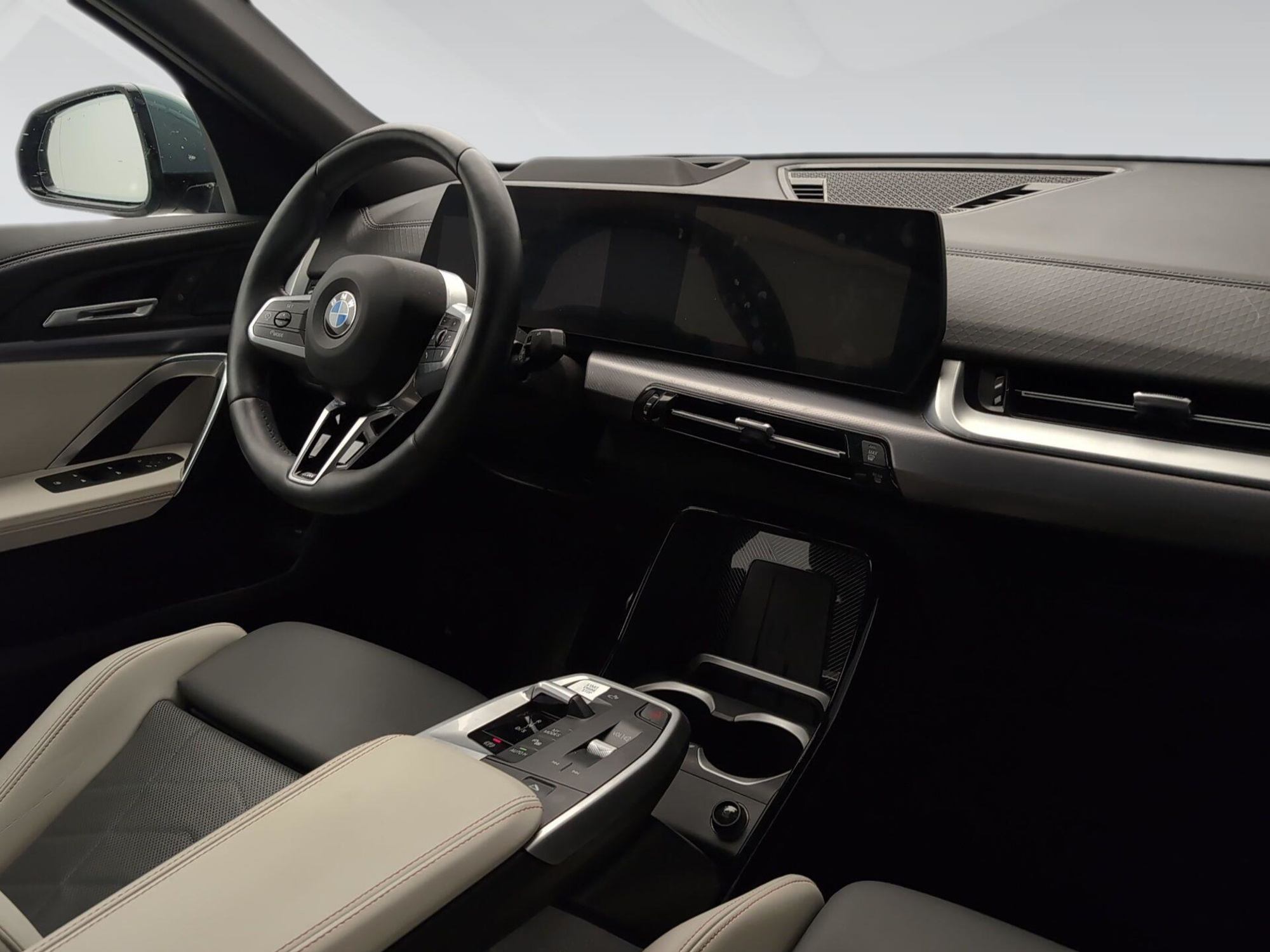 Renting BMW X2 sDrive20d 120 kW (163 CV) 2 14