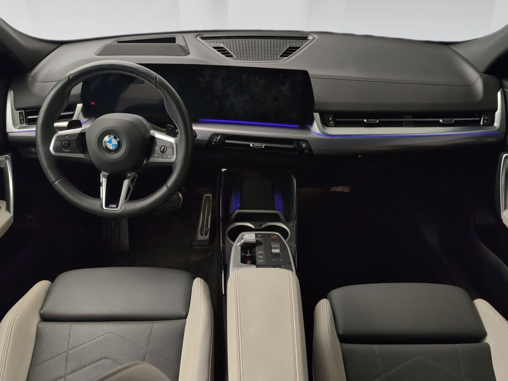 Renting BMW X2 sDrive20d 120 kW (163 CV) 2 18