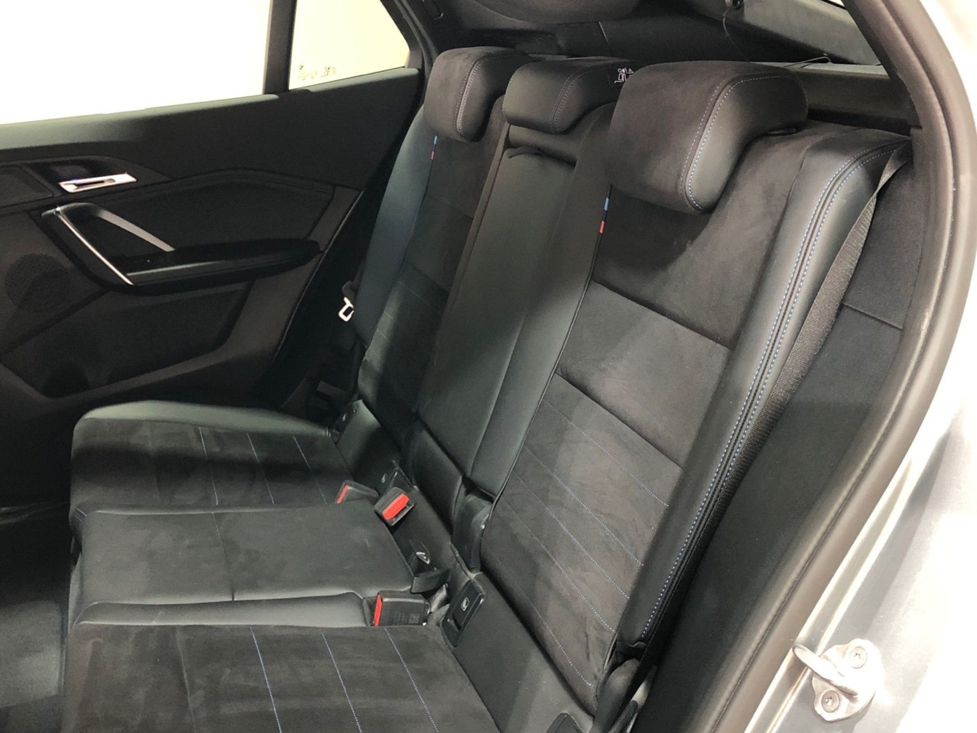 Renting BMW X2 sDrive20d 120 kW (163 CV) 2 26