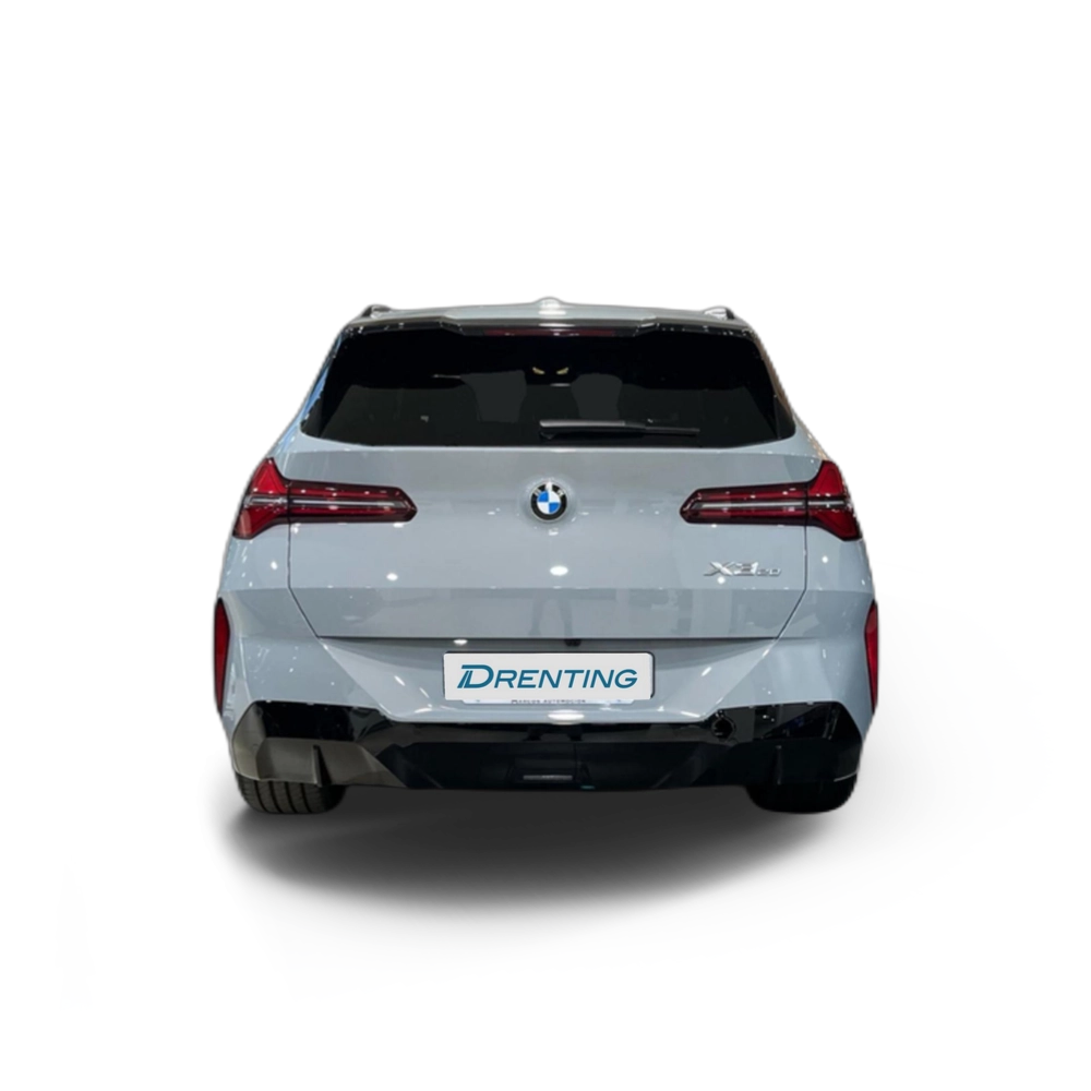 Renting BMW X3 20 xDrive 153 kW (208 CV) 1