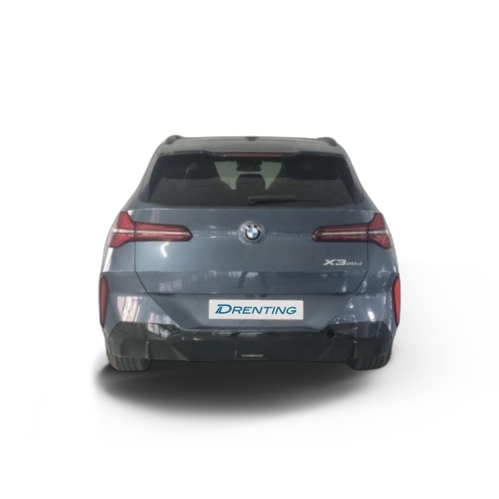 Renting BMW X3 xDrive20d 145 kW (197 CV) 16 3