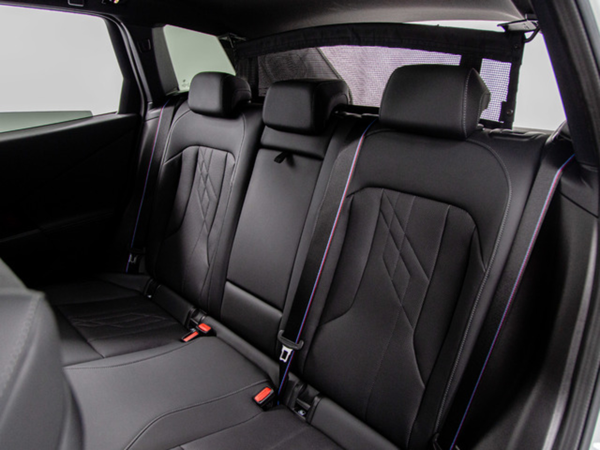 Renting BMW X3 xDrive20d 145 kW (197 CV) 9 8