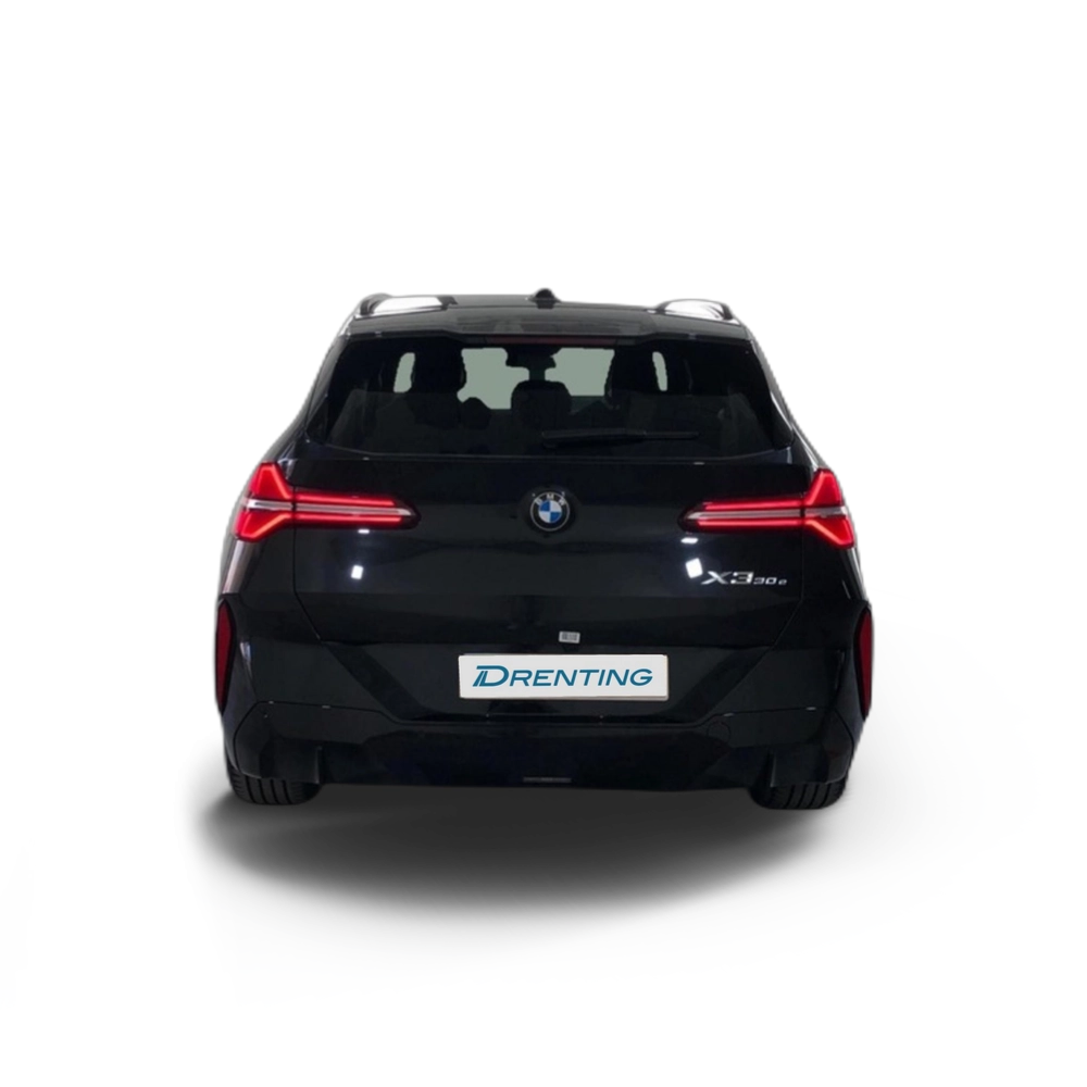 Renting BMW X3 xDrive30e 220 kW (299 CV) 5 7