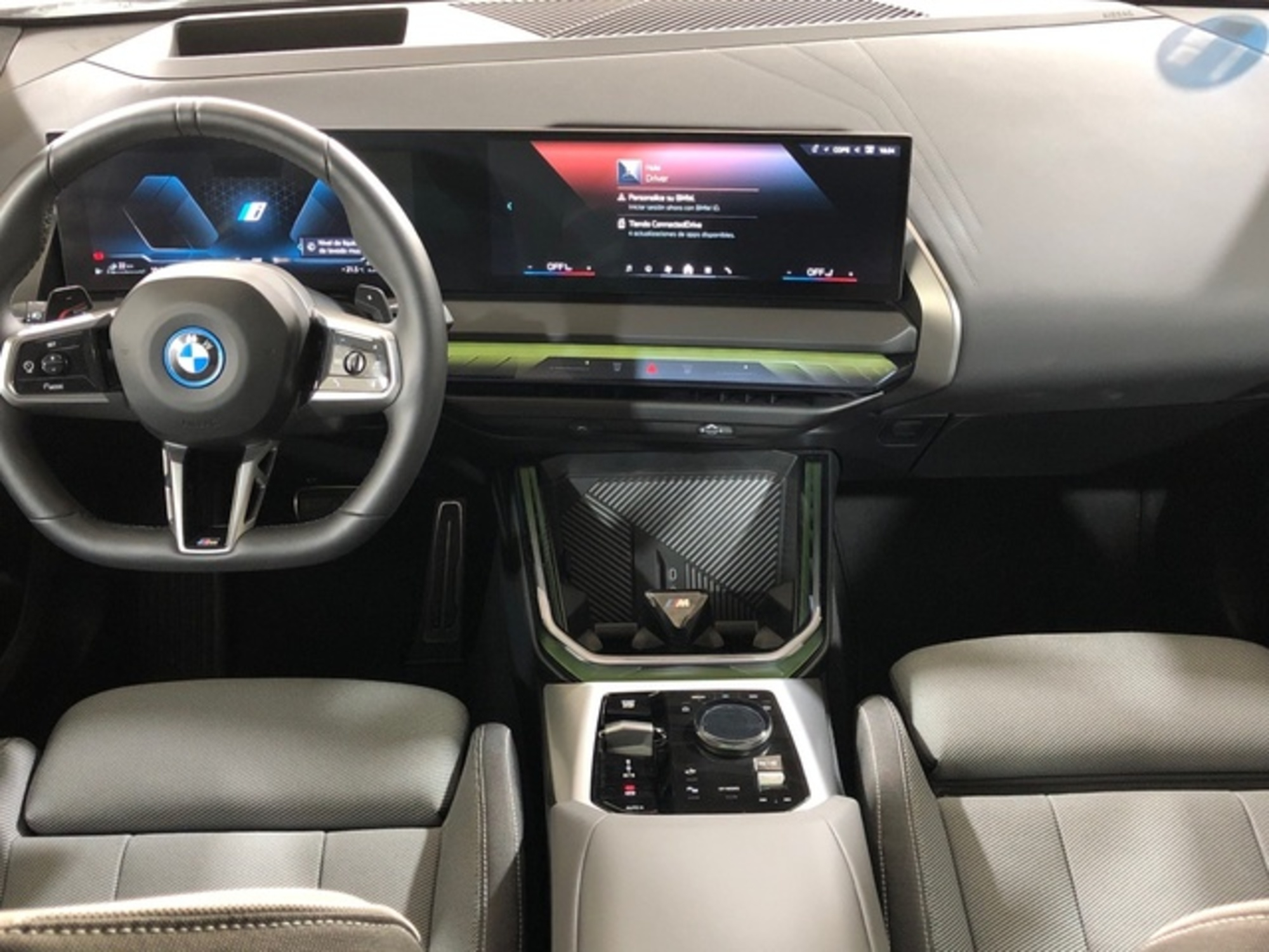 Renting BMW X3 xDrive30e 220 kW (299 CV) 5 7