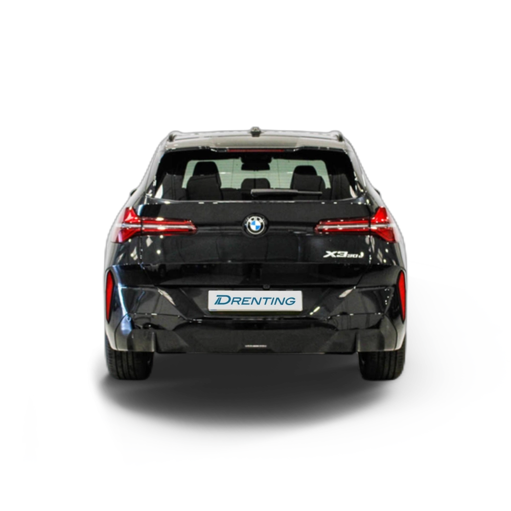 Renting BMW X3 xDrive30e 220 kW (299 CV) 8 1