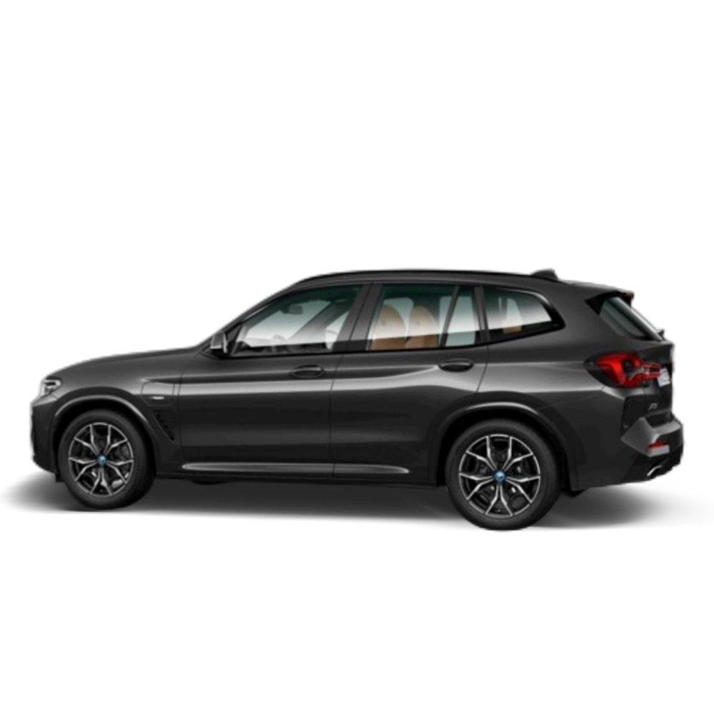 Renting BMW X3 xDrive30e xLine 215 kW (292 CV) 4