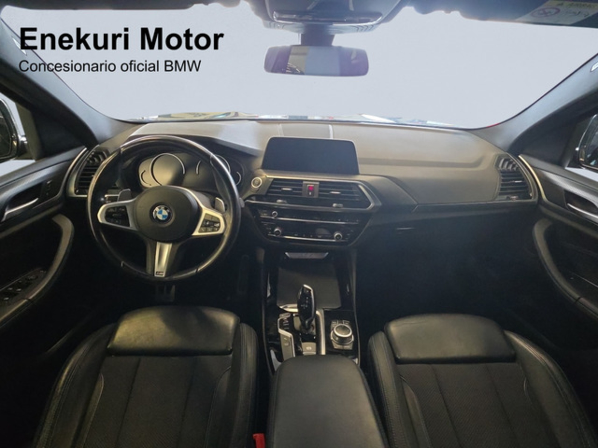 Renting BMW X4 xDrive20d xLine 140 kW (190 CV) 8 1