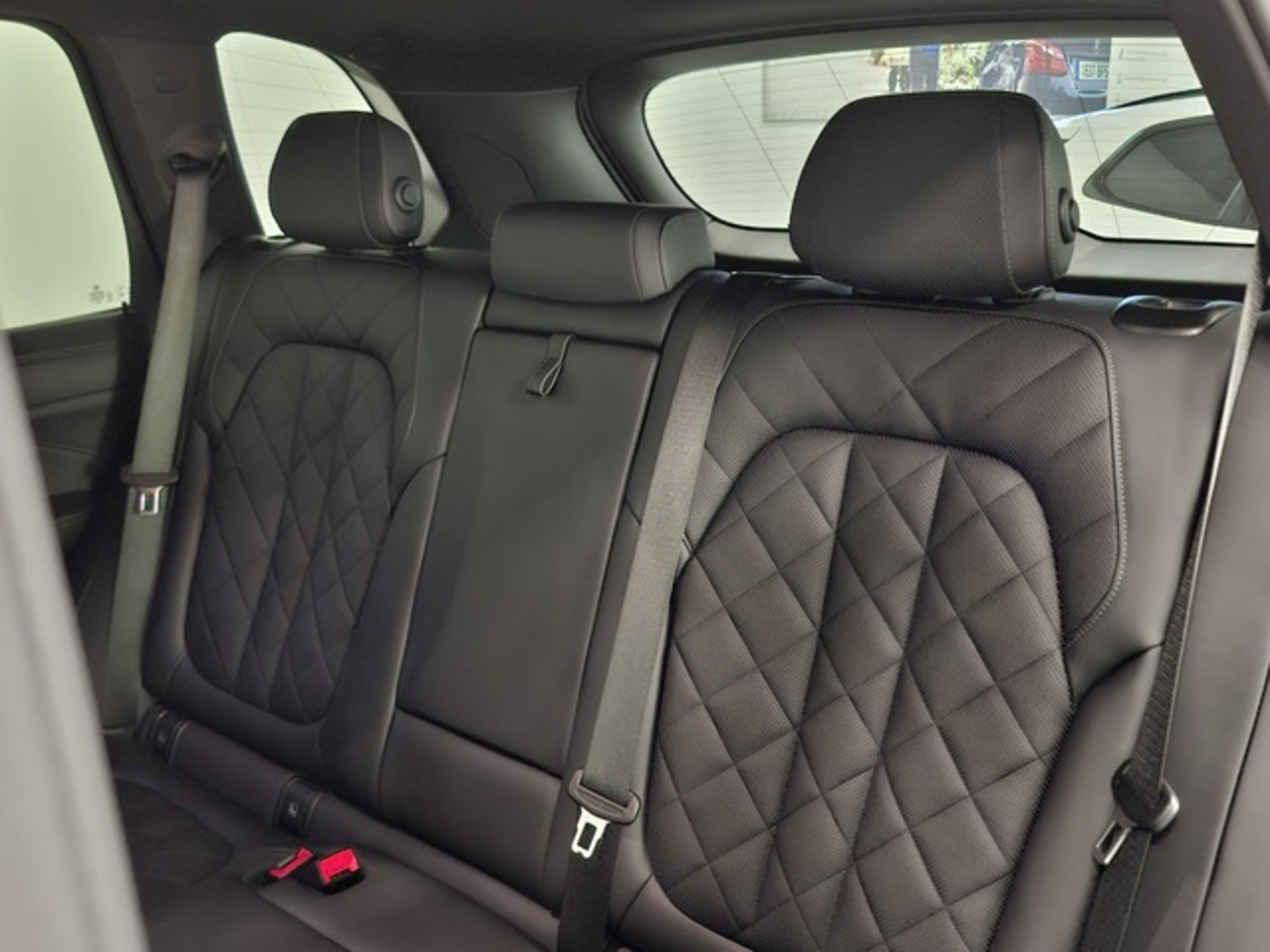 Renting BMW X5 xDrive30d xLine 219 kW (298 CV) 2 5