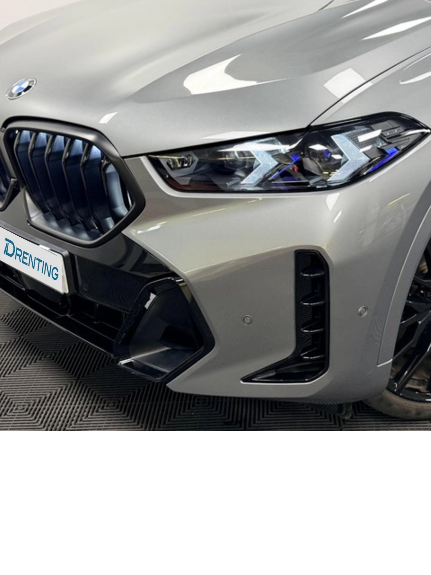 Renting BMW X6 xDrive30d M Sport 210 kW (286 CV) 1