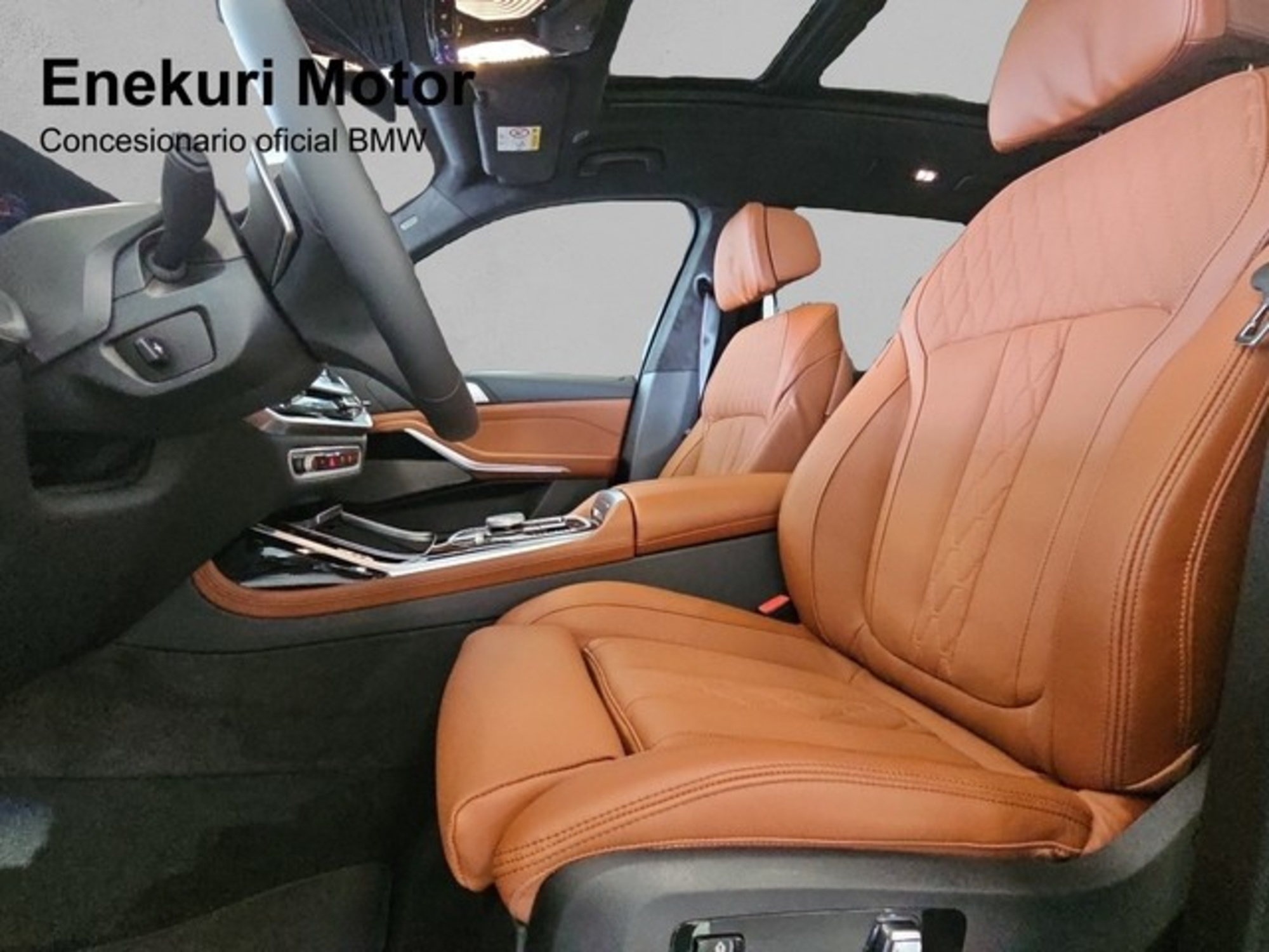 Renting BMW X7 xDrive40d 259 kW (352 CV) 4 4