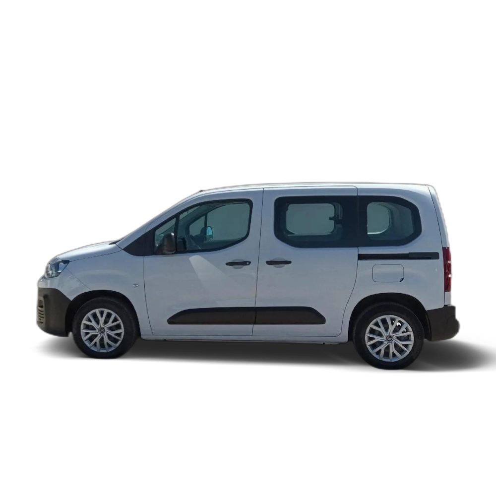Renting CITROEN Berlingo BlueHDi S&amp;S Talla M Live Pack 100