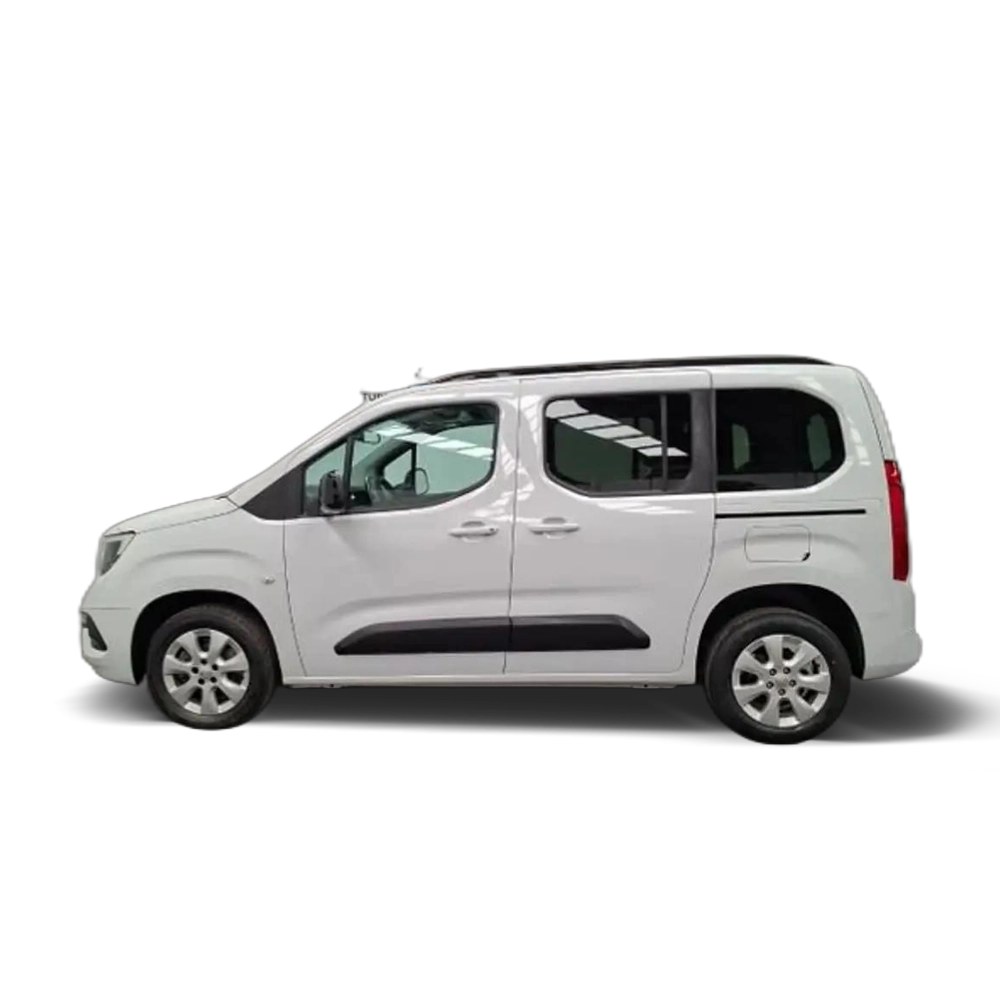 Renting Opel Combo COMBI 1.5 TD BUSINESS EDITION PLUS 1.2CV LN1 Blanco