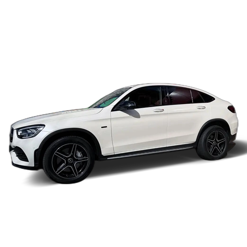 Renting Mercedes-Benz GLC 300 Coupé 300e 4Matic Blanco 1