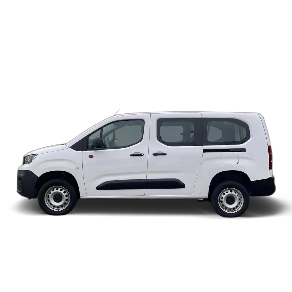 Renting Peugeot Partner 4x4 doble cabina Long BlueHDi 96kw Blanco 2