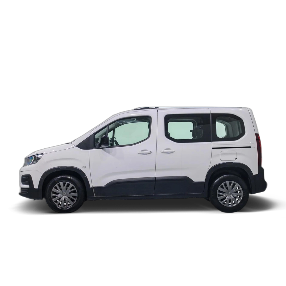 Renting PEUGEOT Rifter 1.5BlueHDI S&amp;S Allure Business Standard 100 2