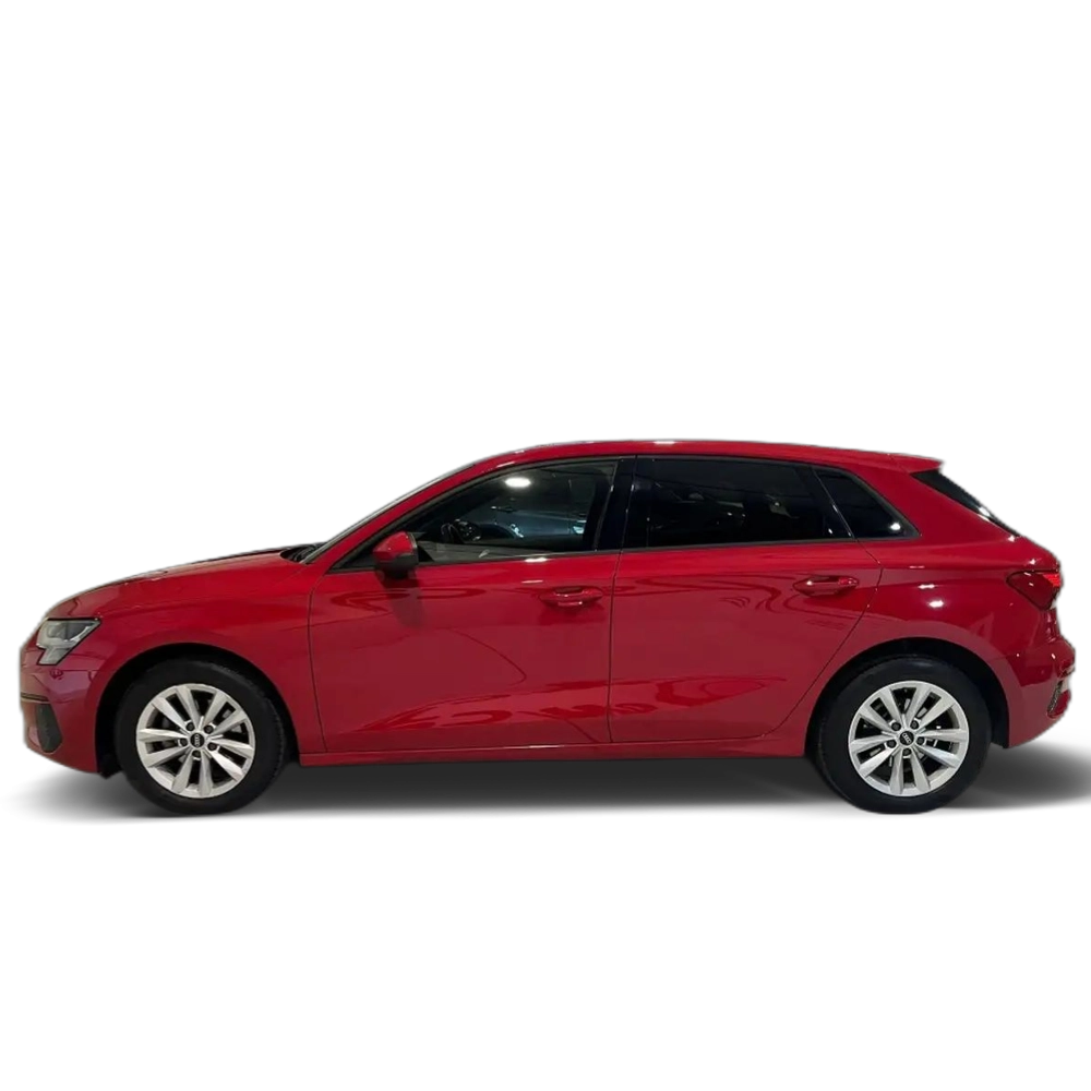 Renting Audi A3 Sportback 30 TFSI S tronic Rojo