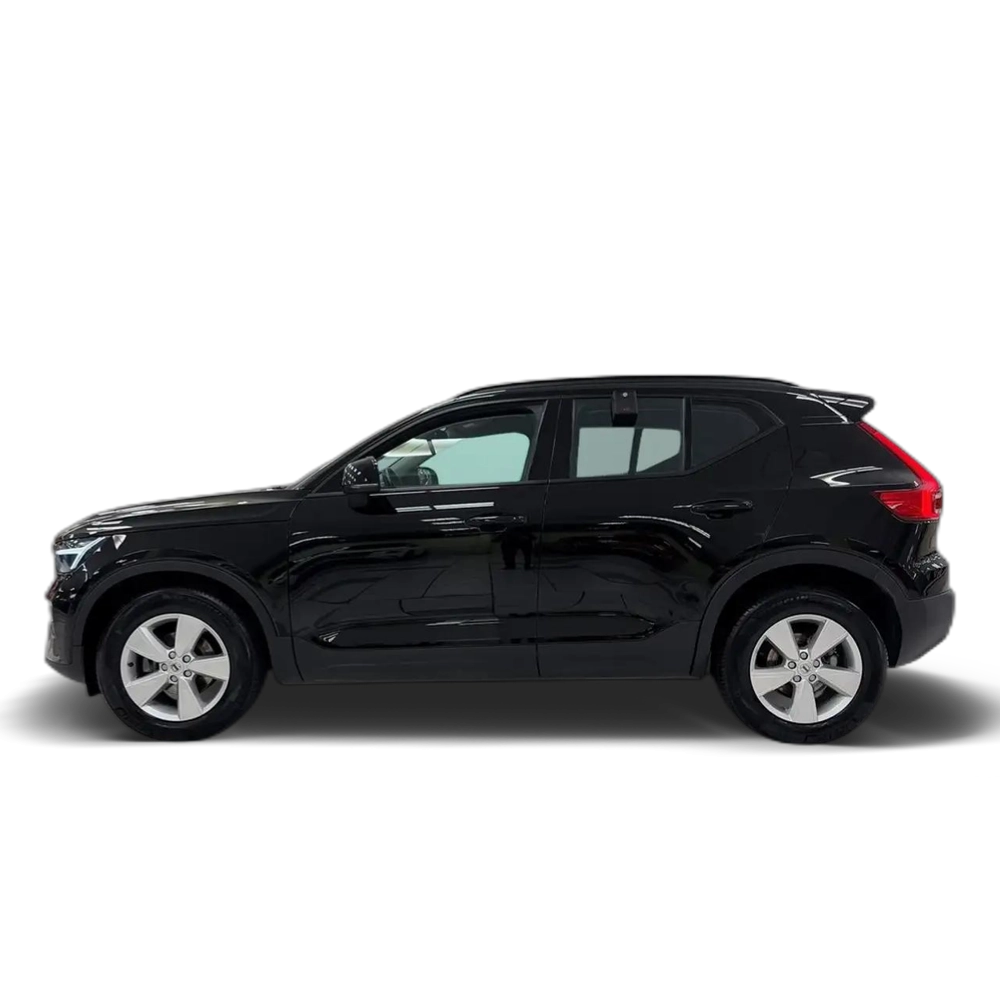 Renting Volvo XC40 T2 Core Dark Aut. Negro