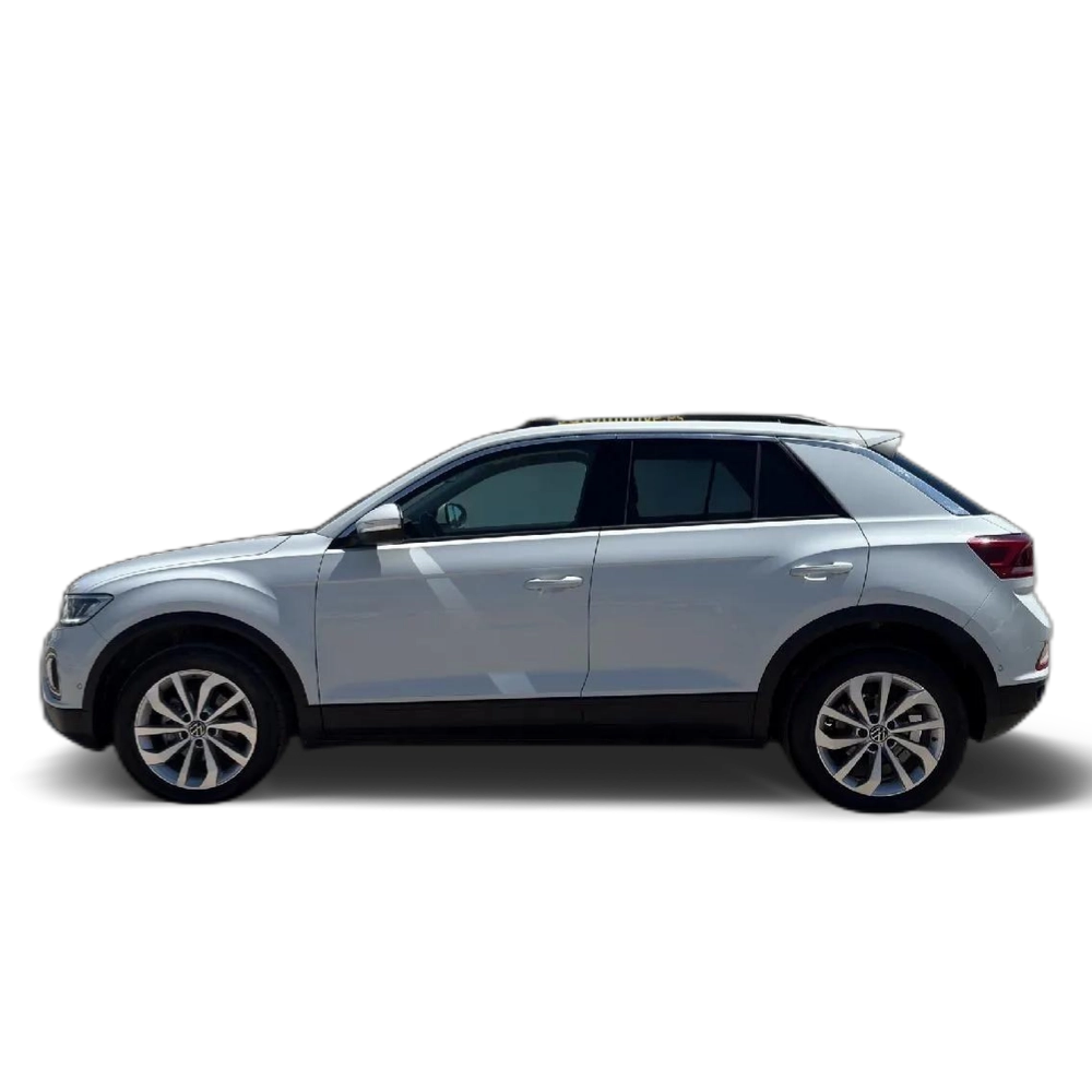 Renting VOLKSWAGEN T-Roc 2.0TDI Life 85kW 1