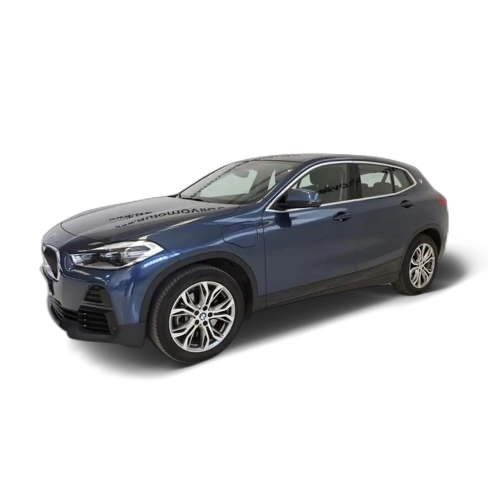 Renting BMW X2 XDRIVE 25e Business Design Azul