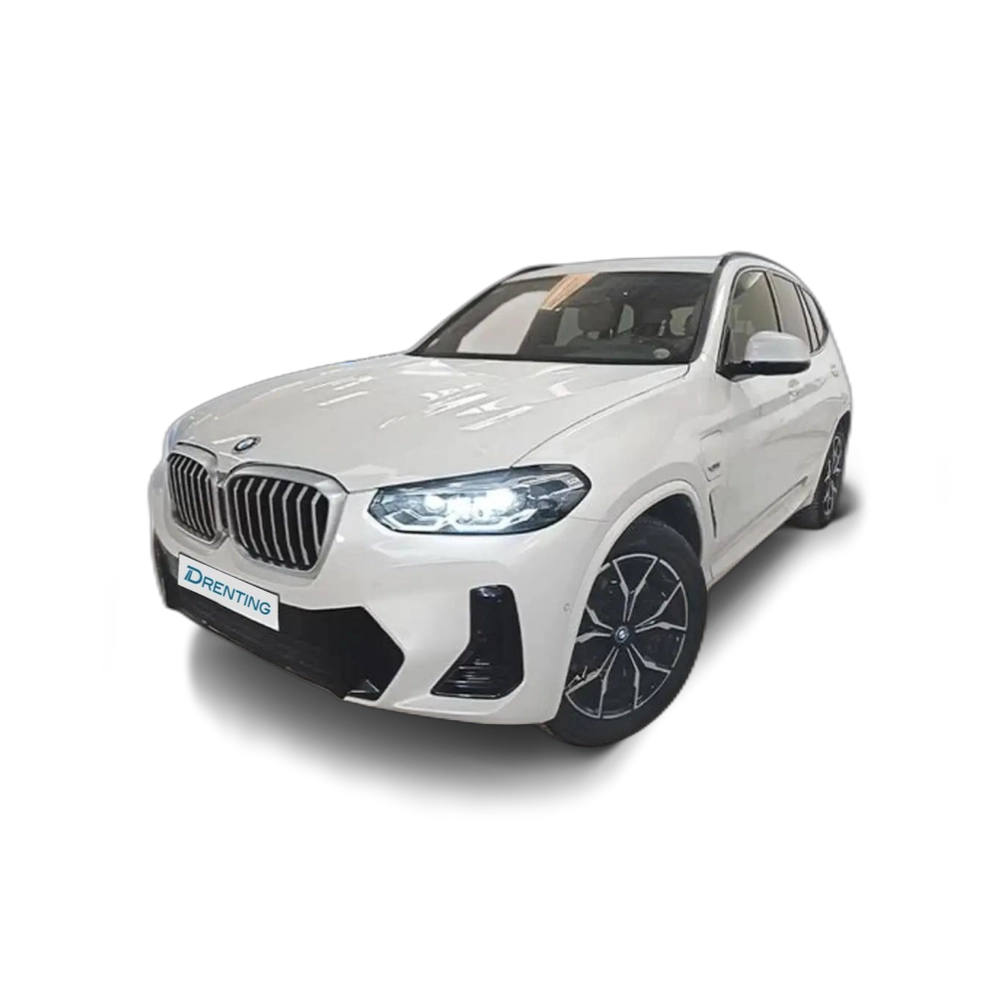 Renting BMW X3 xDrive 30e xLine M Sport Blanco 1