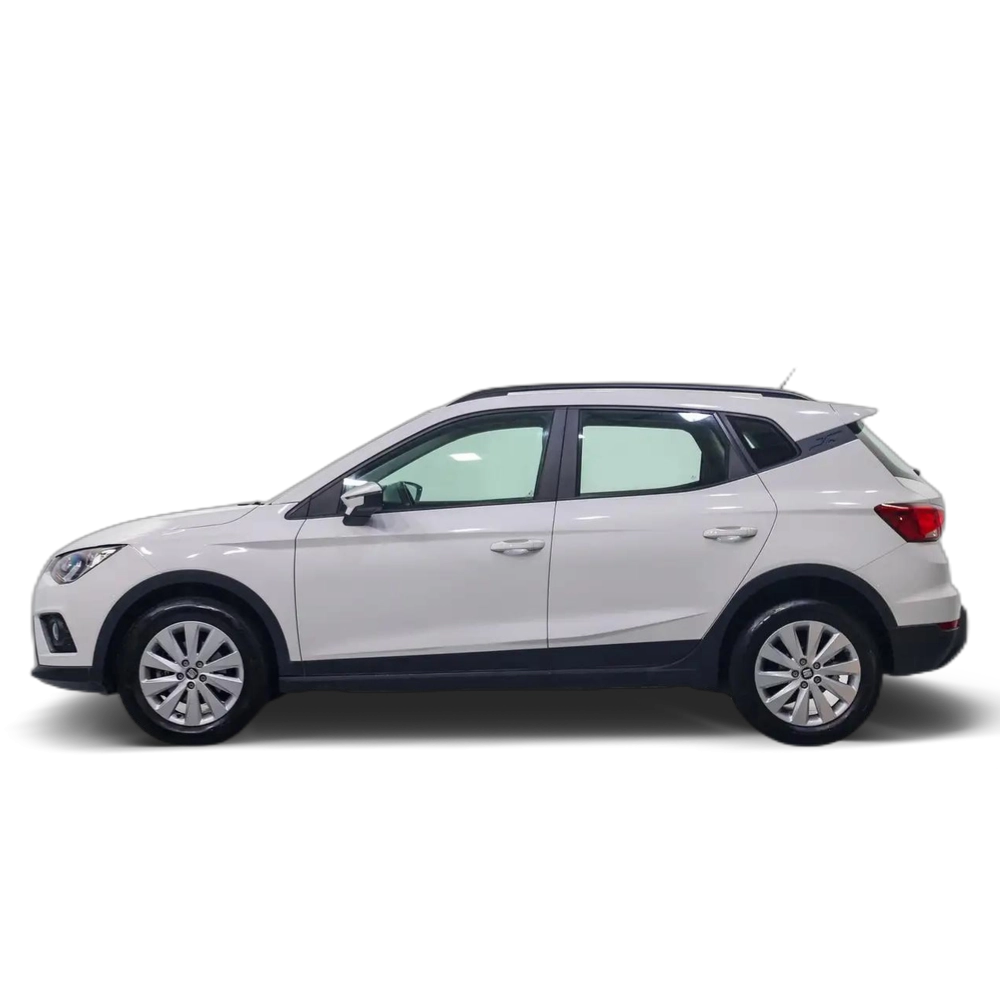 Renting SEAT Arona 1.0 TSI Ecomotive S&amp;S Style 110 Blanco 8