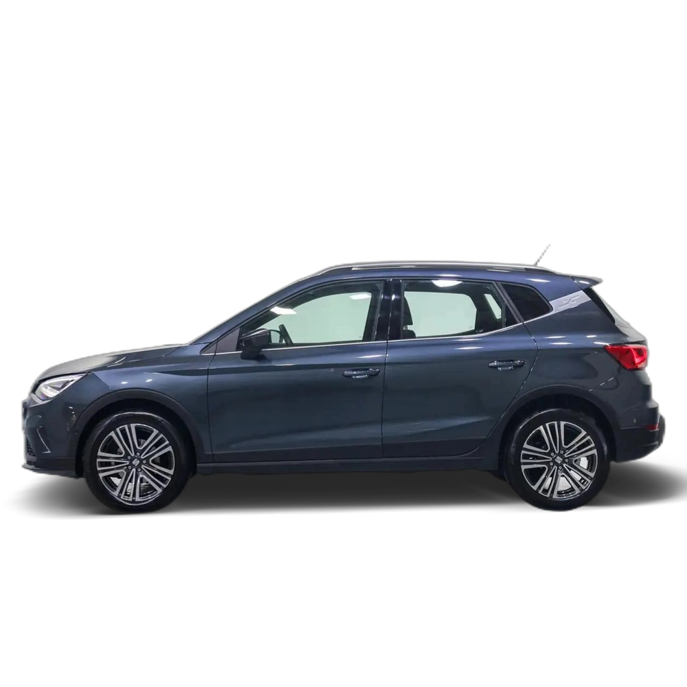 Renting SEAT Arona 1.0 TSI S&amp;S FR XM 115 Gris 1