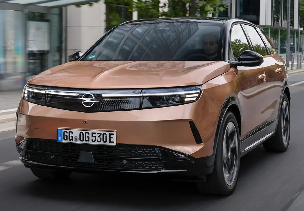 Opel Grandland 1.2T S&S Design & Tech 130 Blanco 1