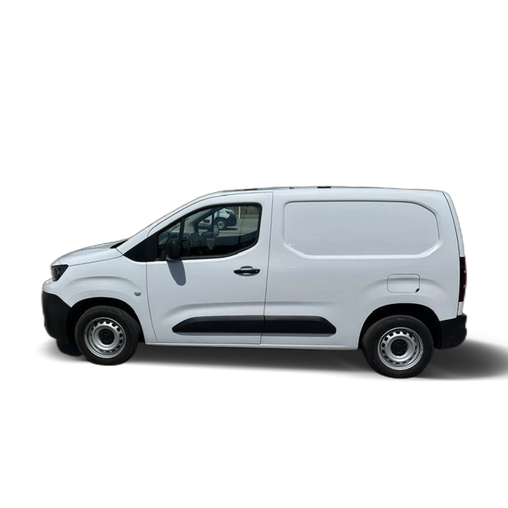 Renting PEUGEOT PARTNER 1.5 BLUEHDI PRO 75 STANDARD FURGON