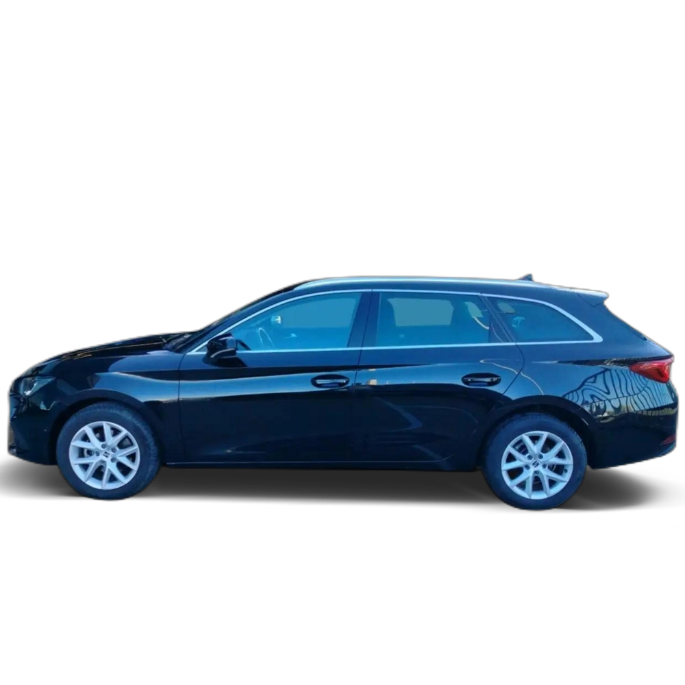 Renting SEAT Leon 1.5 eTSI S&amp;S Style 25ª Aniversario DSG-7 115 Negro