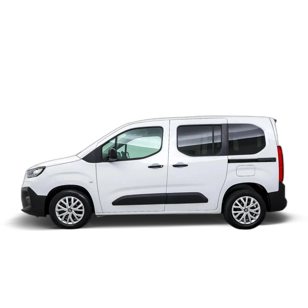 Renting Fiat Doblo 1.5 Talla M 75KW Blanco 3 1
