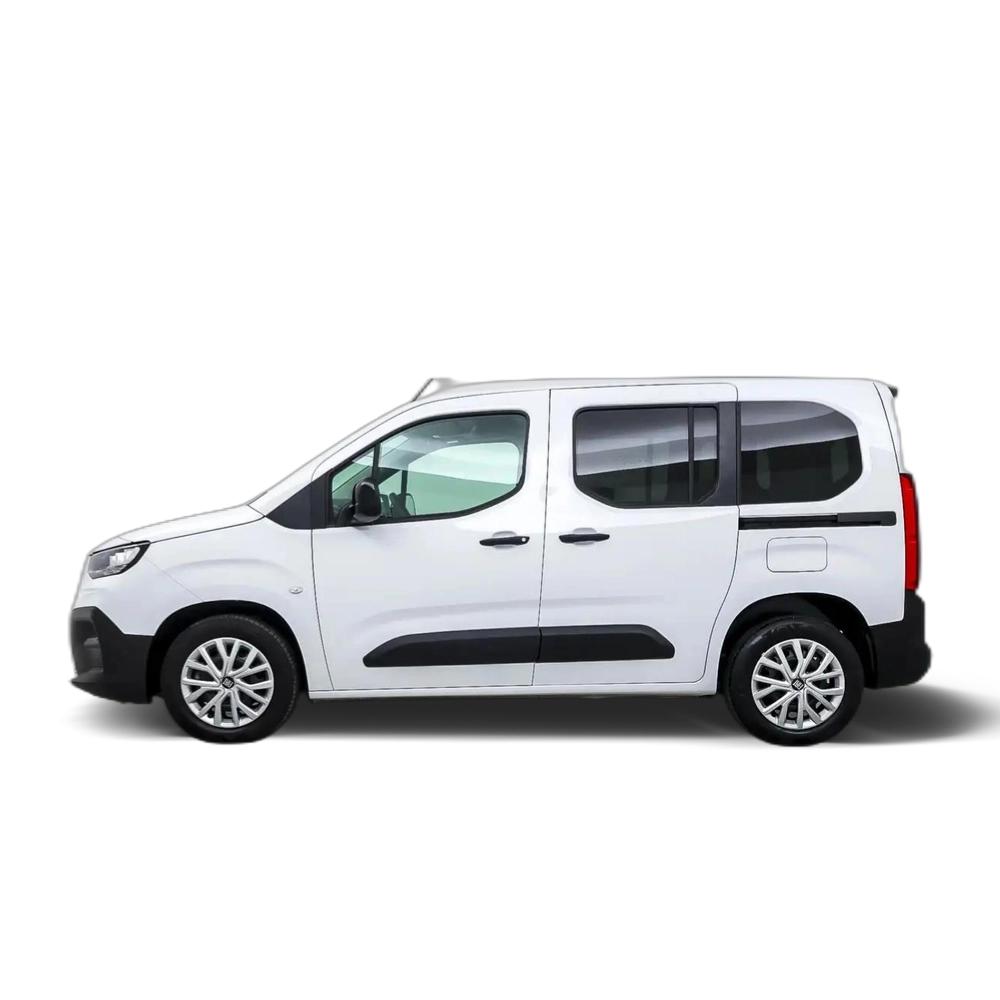 Renting Fiat Doblo 1.5 Talla M 75KW Blanco 3 4