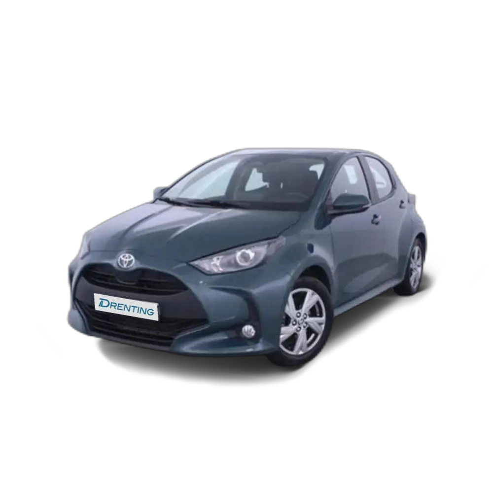 Renting Toyota Yaris 120H 1.5 Active Plus Verde